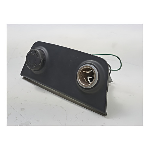 Moldura Tomada 12v Do Console Central Hyundai I30/cw Cx067