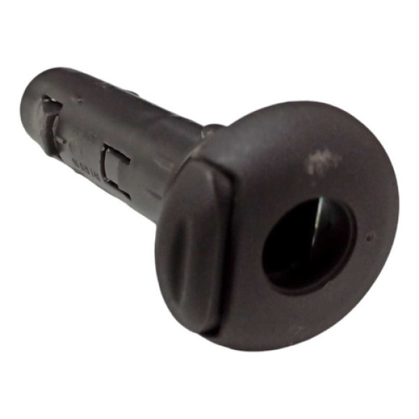 Guia Encosto Cabeça Traseiro Direito Cobalt 2013 À 2015