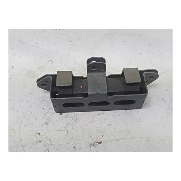 Contra Preso Tampa Traseira Honda Hr-v 2017 A 2020 Cx147