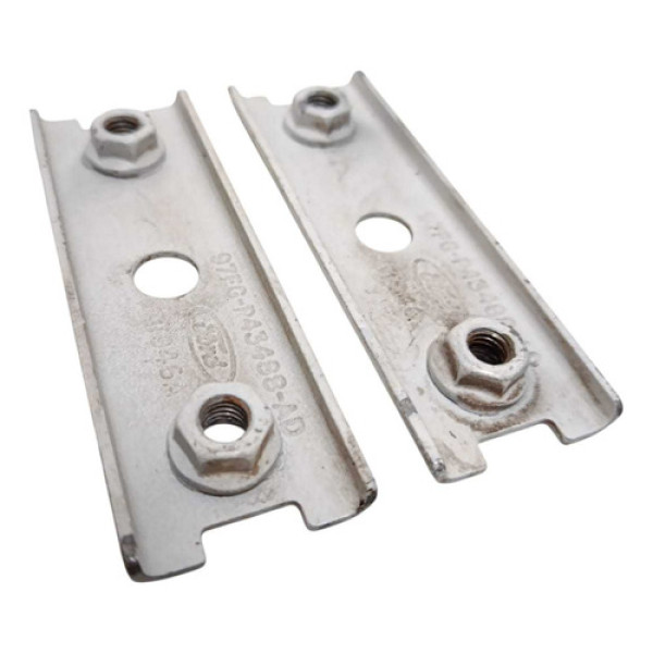 Par Placa Fechadura Tampa Traseira Courier 2005