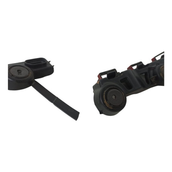 Suporte Guia Para-choque Traseiro Direito Onix 2013 À 2016