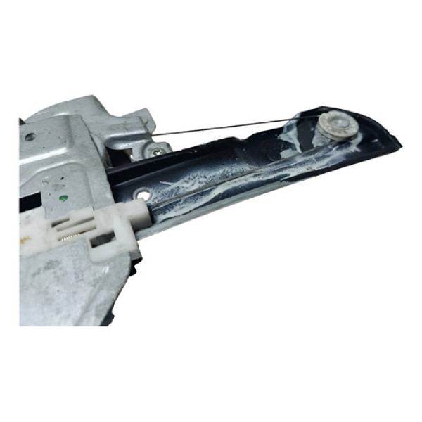 Máquina Vidro Dianteira Direita 208 2015