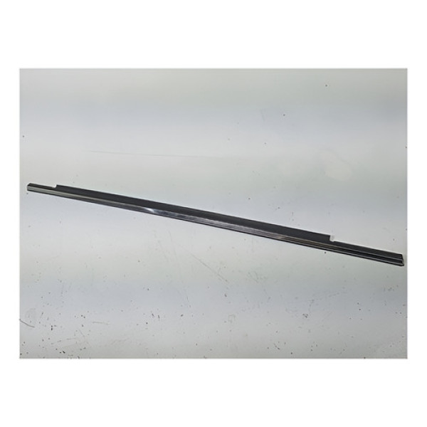 Pestana Externa Traseira Esquerda Fiat Linea Cx011 ~2