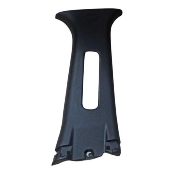 Acabamento Coluna Direita Kicks 2017 Á 2020