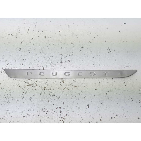 Emblema Soleira Lado Direito Peugeot 208 9675541480 Cx035 Cromado