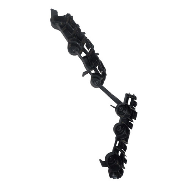 Guia Para-choque Traseiro Esquerdo Onix 2013 A 2019