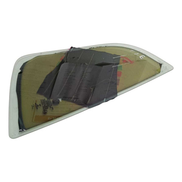 Vidro Vigia Porta Traseira Esquerda Uno Vivace 2014 A 2016