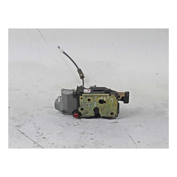 Fechadura Porta Traseira Esquerda Fiesta 2003 À 2014 Cx172