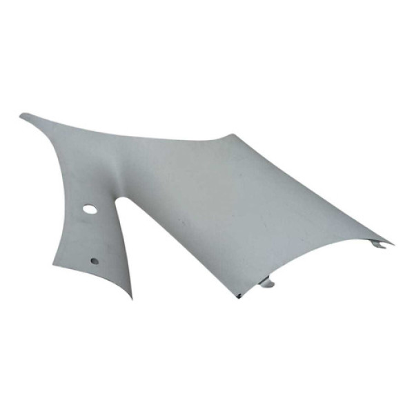 Acabamento Coluna Tras Direita Corsa Montana Hatch 02 À 12 