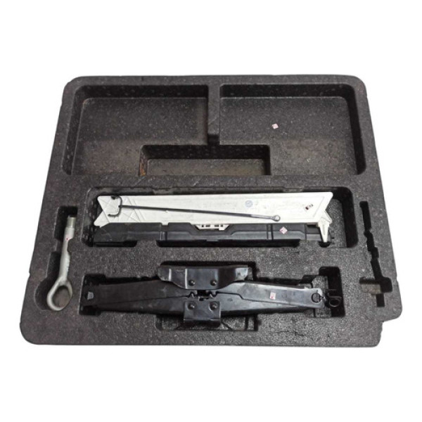 Kit Isopor Macaco Chave Roda Triangulo Hr-v 2017 À 2020