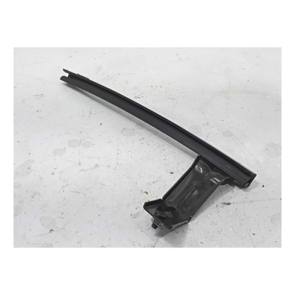 Canaleta Guia Vidro Porta Dianteira Esq Up 2014 À 2019 Cx138