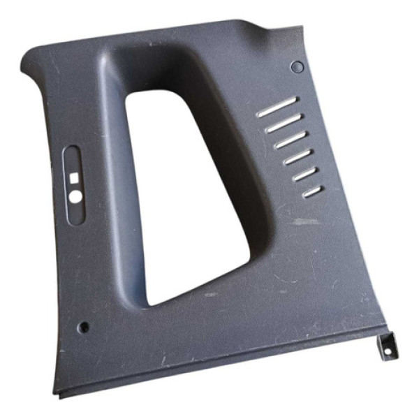 Moldura Vidro Traseiro Direito Strada 2012 À 2017