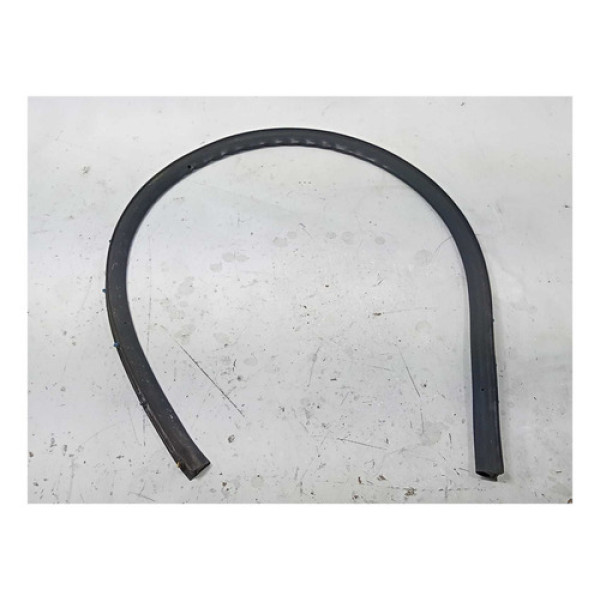 Borracha Inferior Porta Tras Esq Polo Virtus 2018/21 Cx136